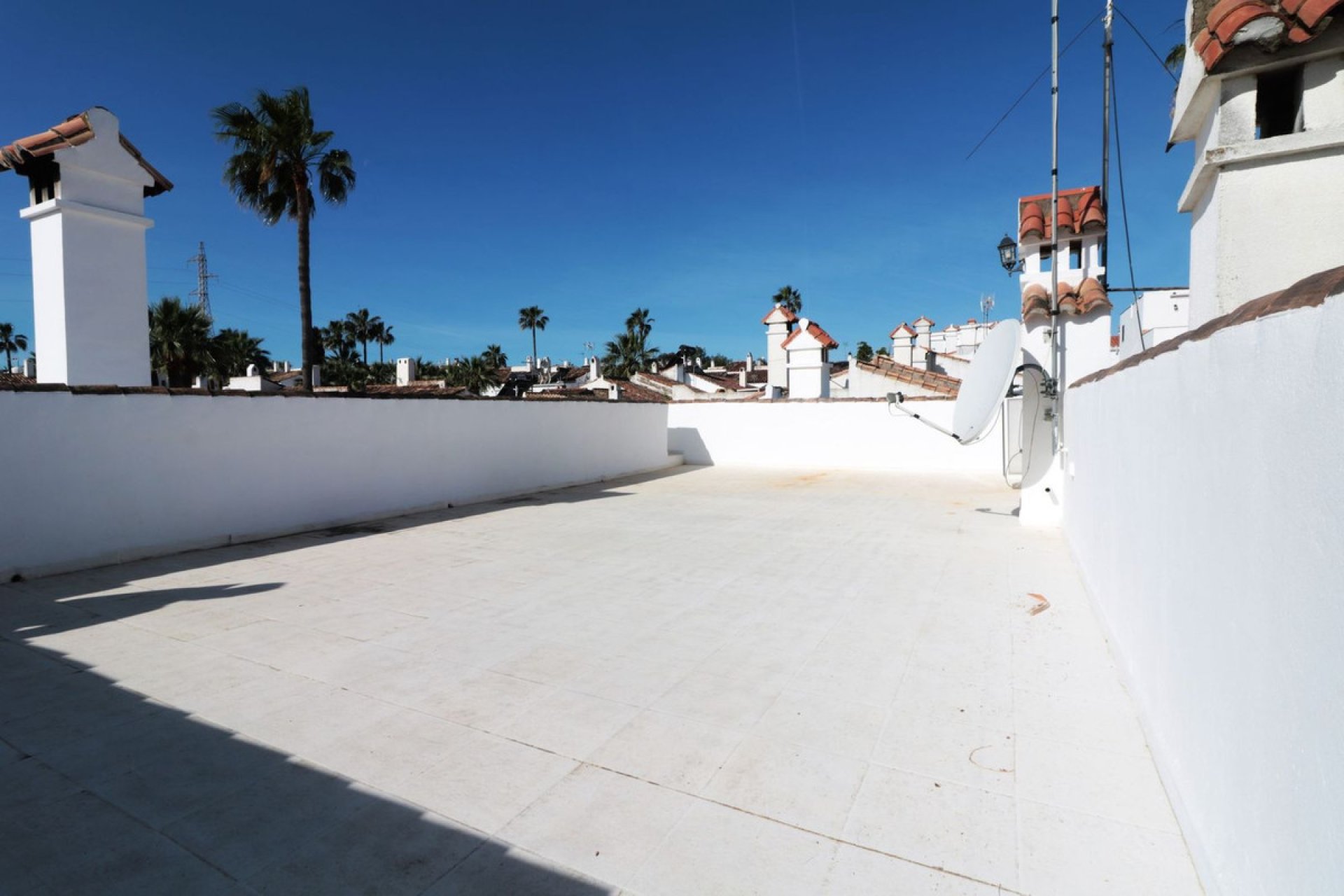 Resale - House - Semi-Detached House - Estepona - Bel Air