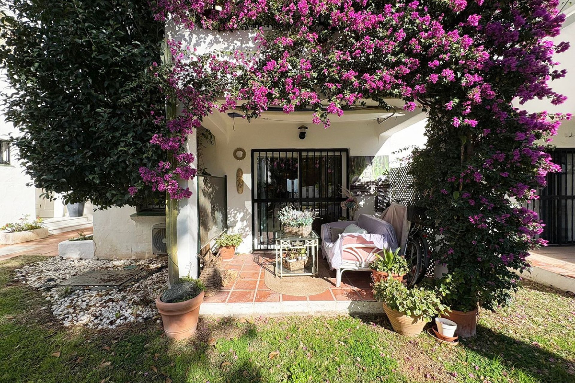 Resale - House - Semi-Detached House - Estepona - Bel Air