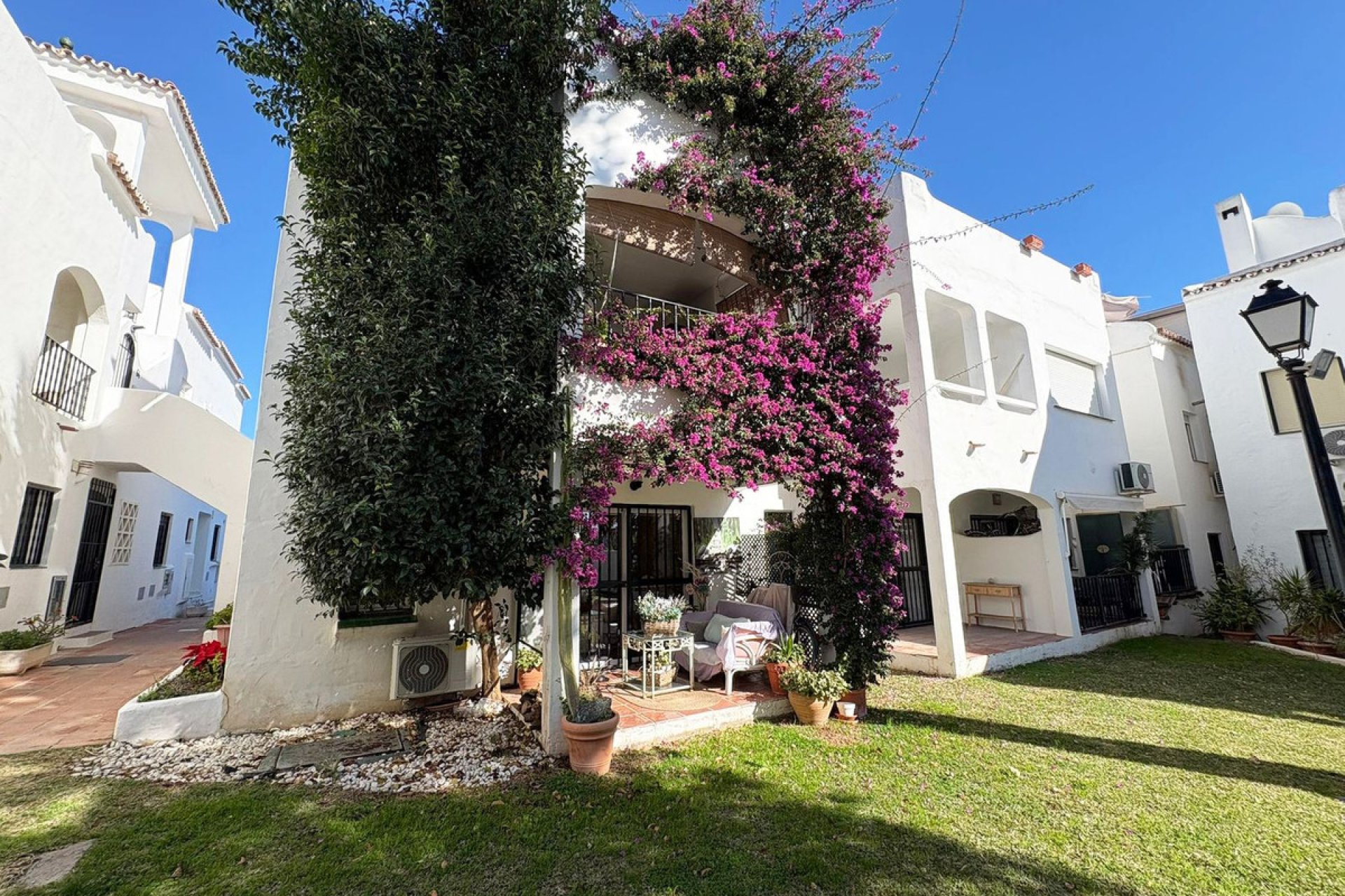 Resale - House - Semi-Detached House - Estepona - Bel Air