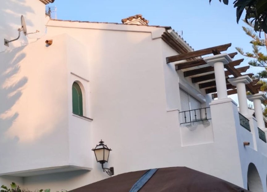 Resale - House - Semi-Detached House - Estepona - Bel Air