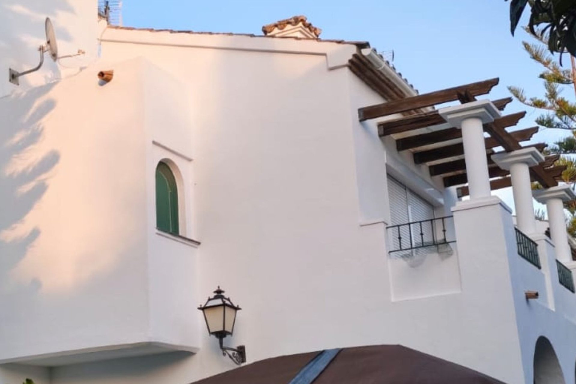 Resale - House - Semi-Detached House - Estepona - Bel Air