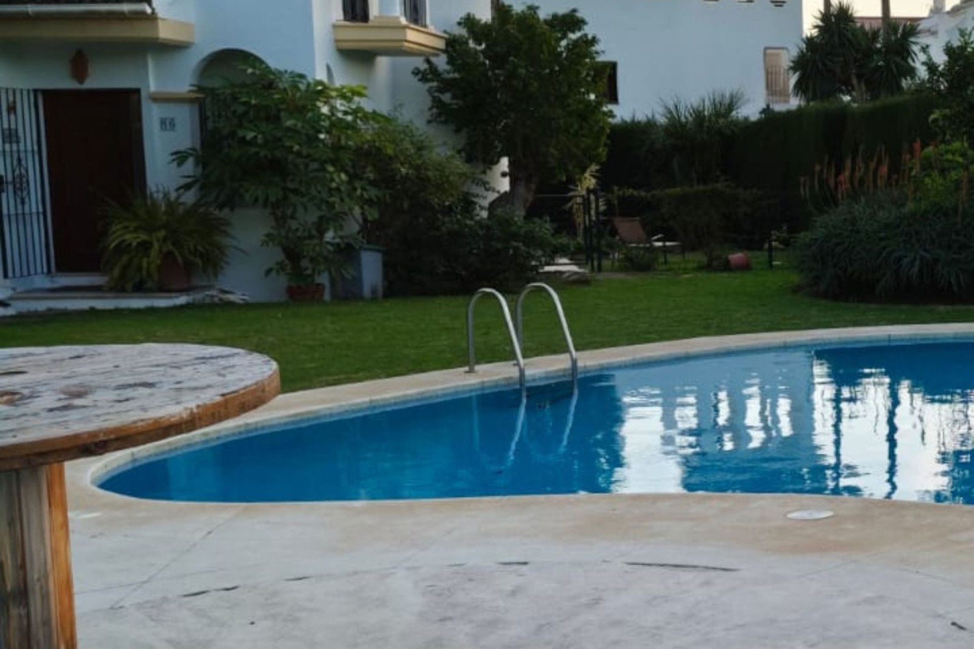 Resale - House - Semi-Detached House - Estepona - Bel Air