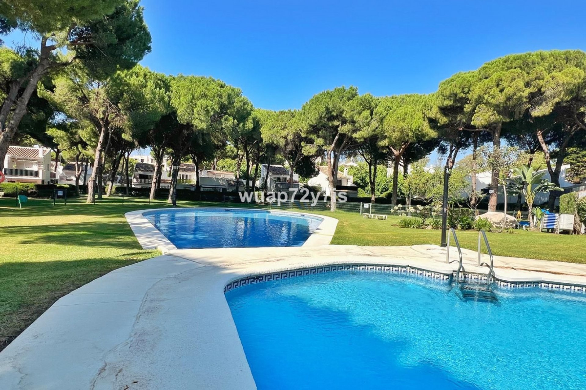 Resale - House - Semi-Detached House - Estepona - Benamara