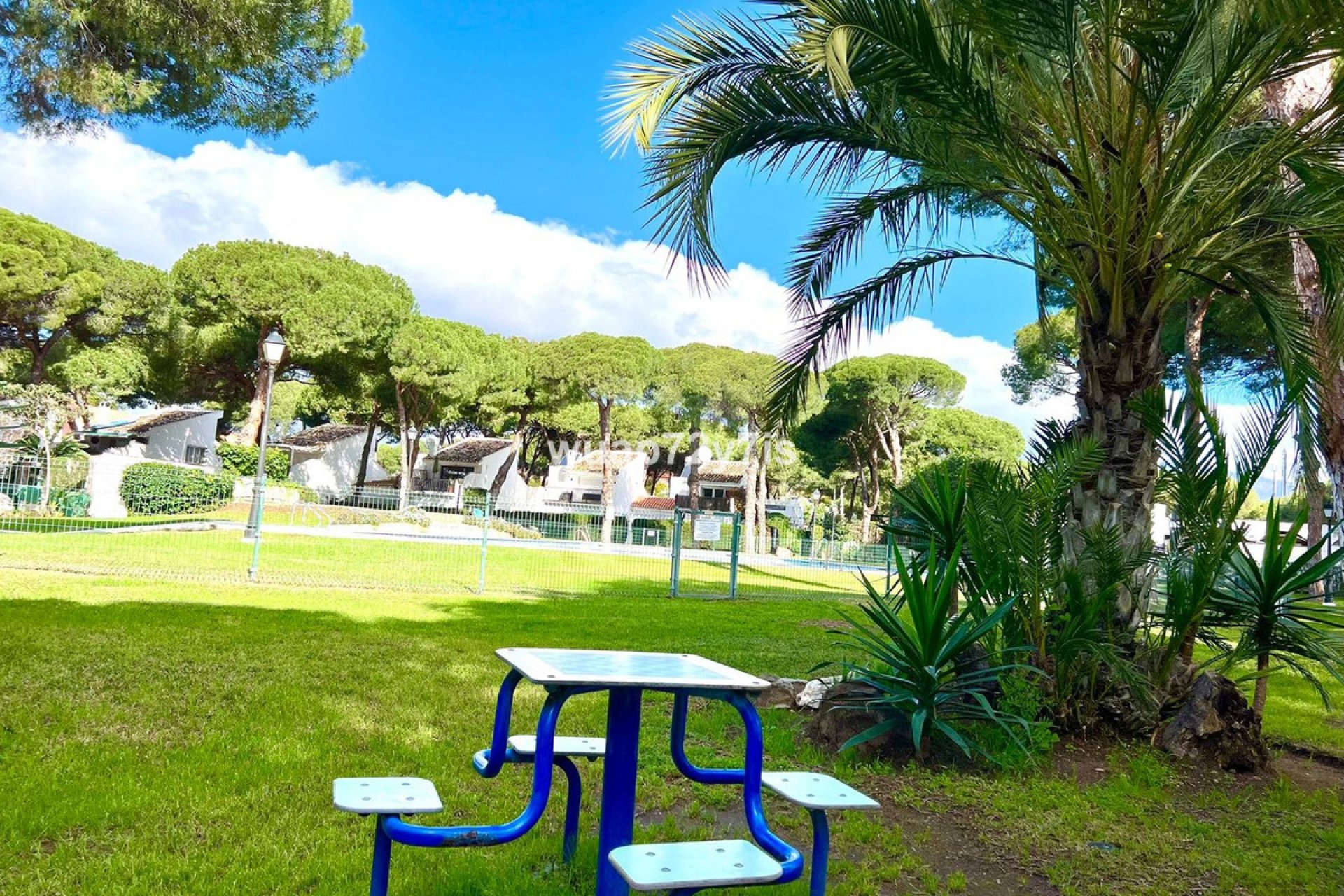 Resale - House - Semi-Detached House - Estepona - Benamara