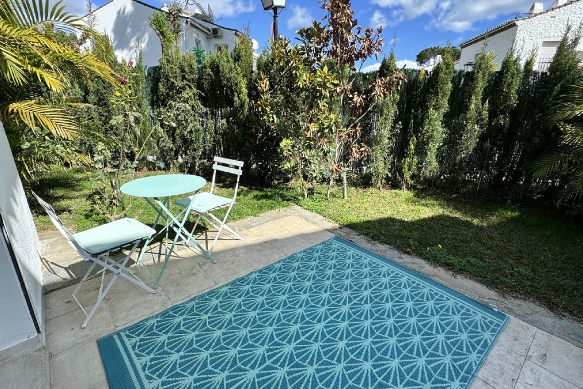 Resale - House - Semi-Detached House - Estepona - Benamara