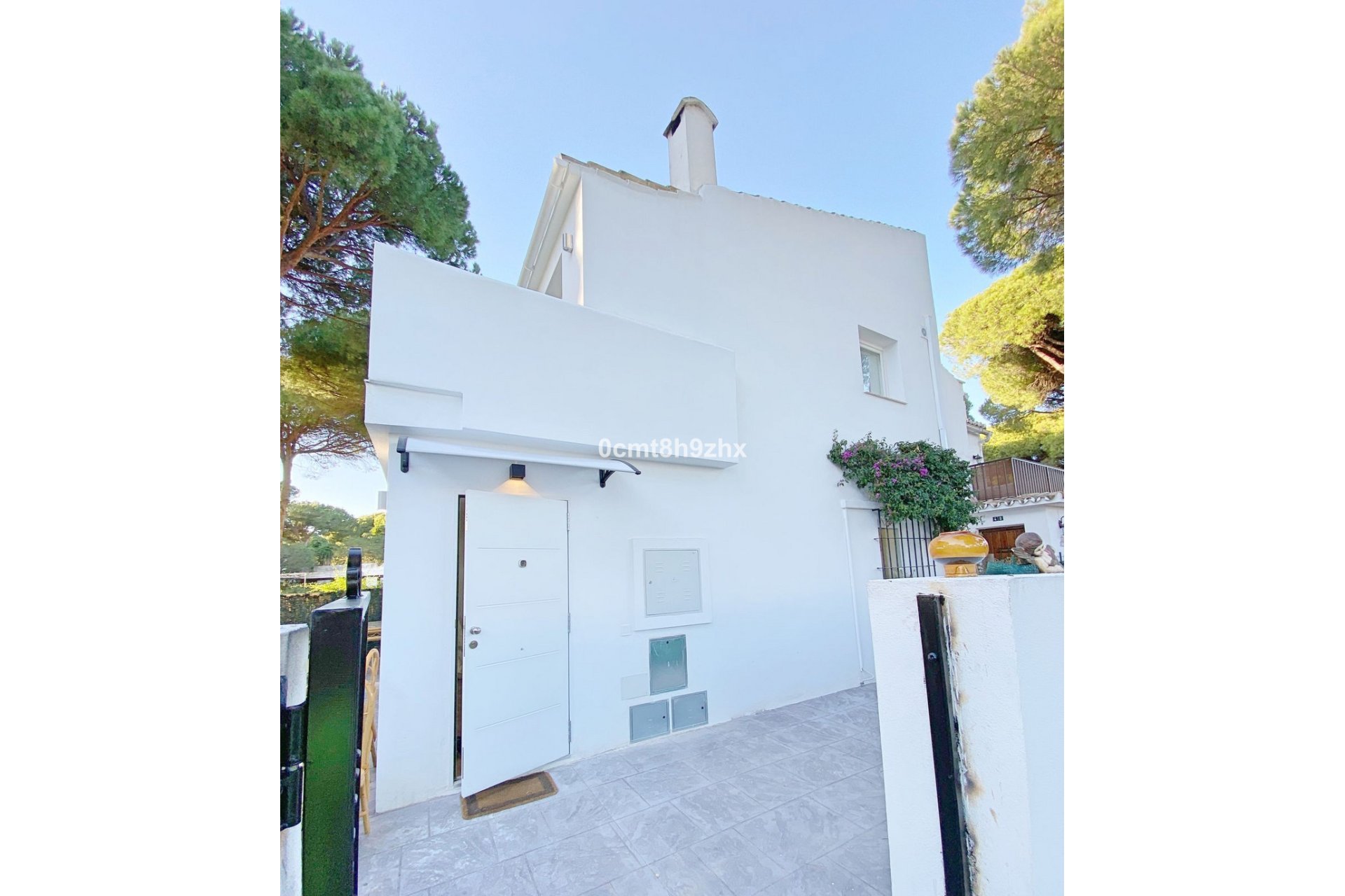 Resale - House - Semi-Detached House - Estepona - Benamara