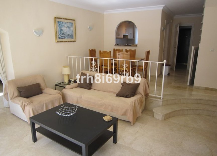 Resale - House - Semi-Detached House - Estepona - Benavista