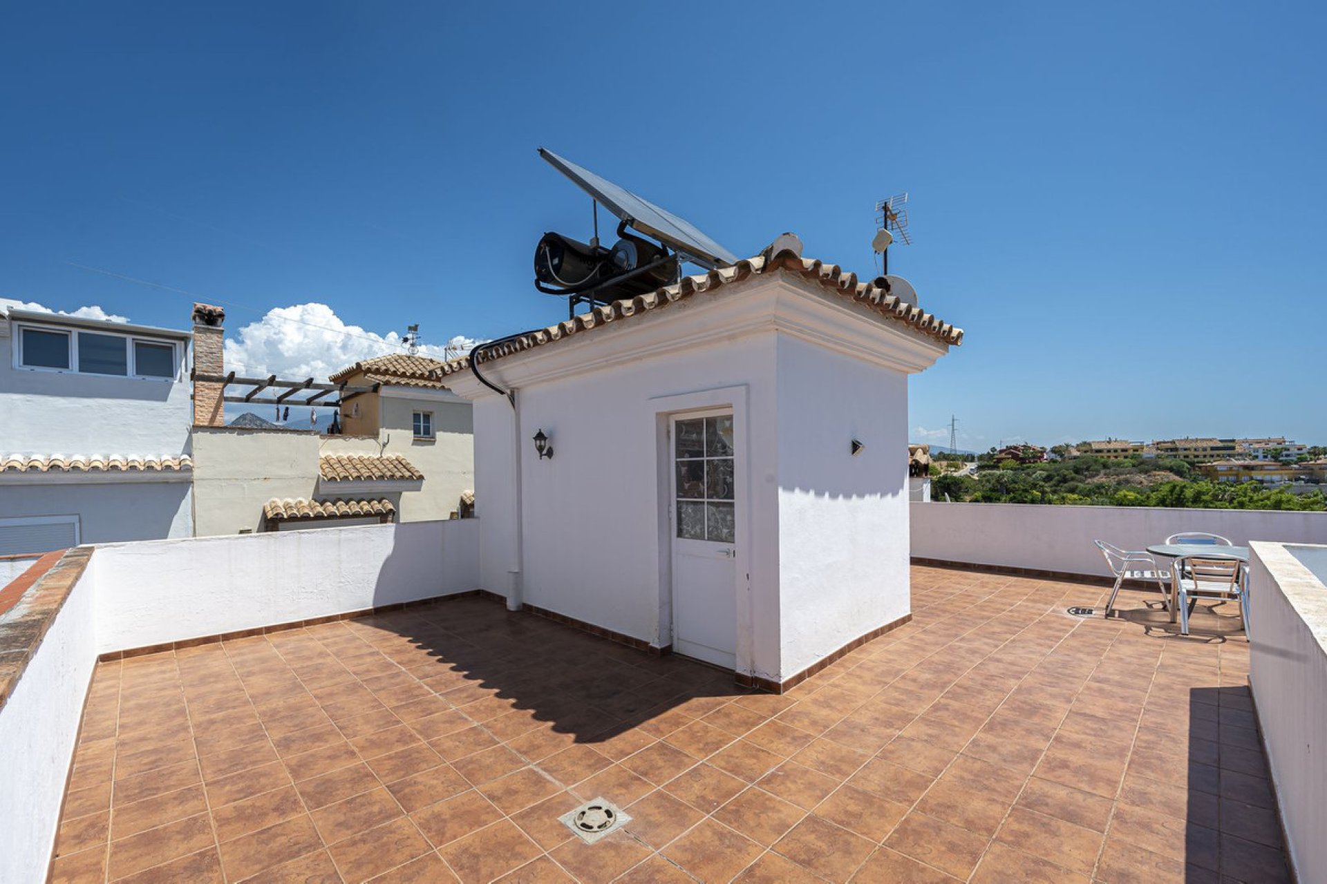 Resale - House - Semi-Detached House - Estepona - Cancelada