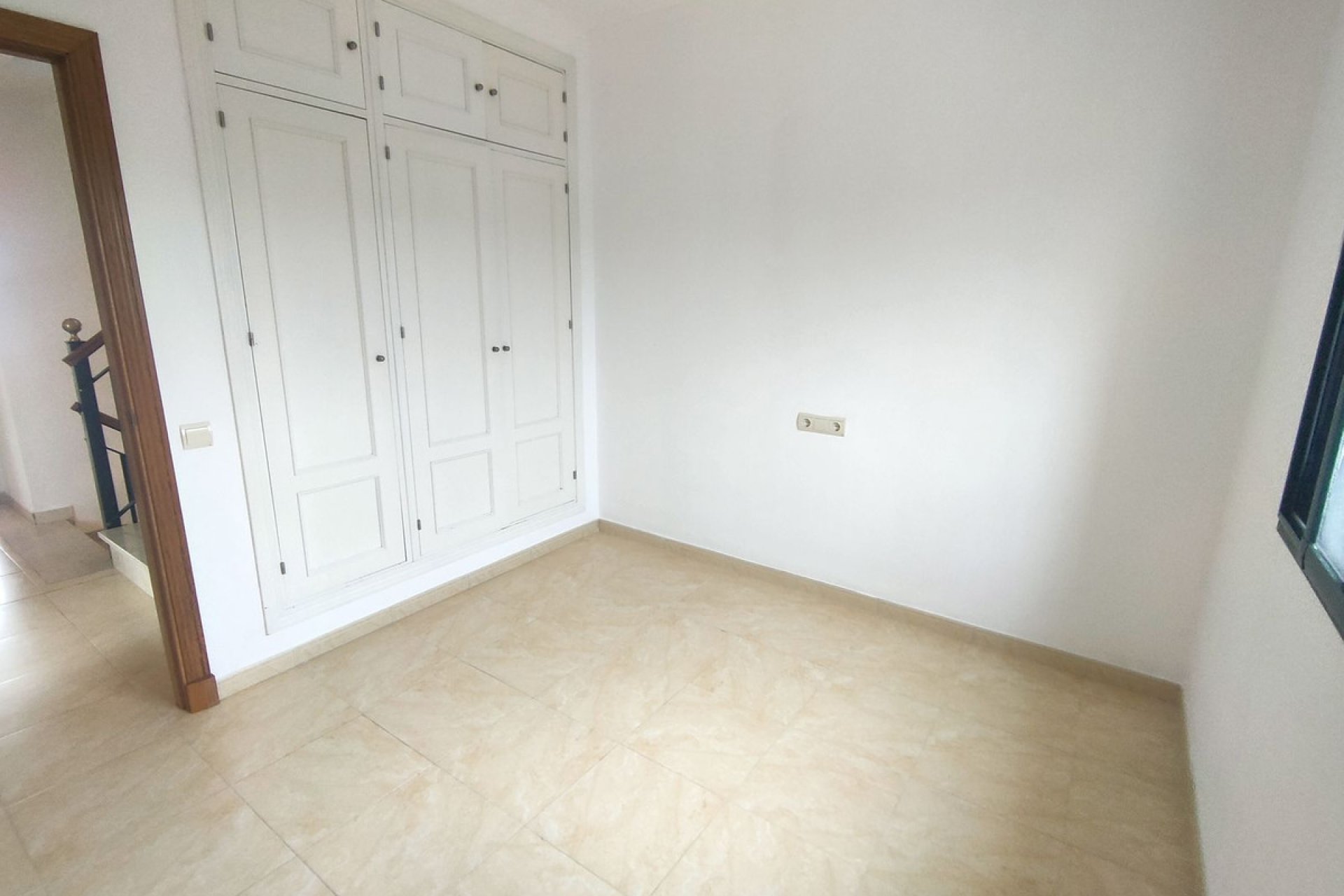 Resale - House - Semi-Detached House - Estepona - Cancelada