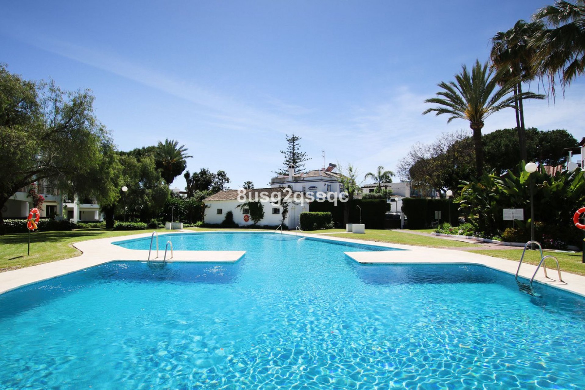 Resale - House - Semi-Detached House - Estepona - Costalita