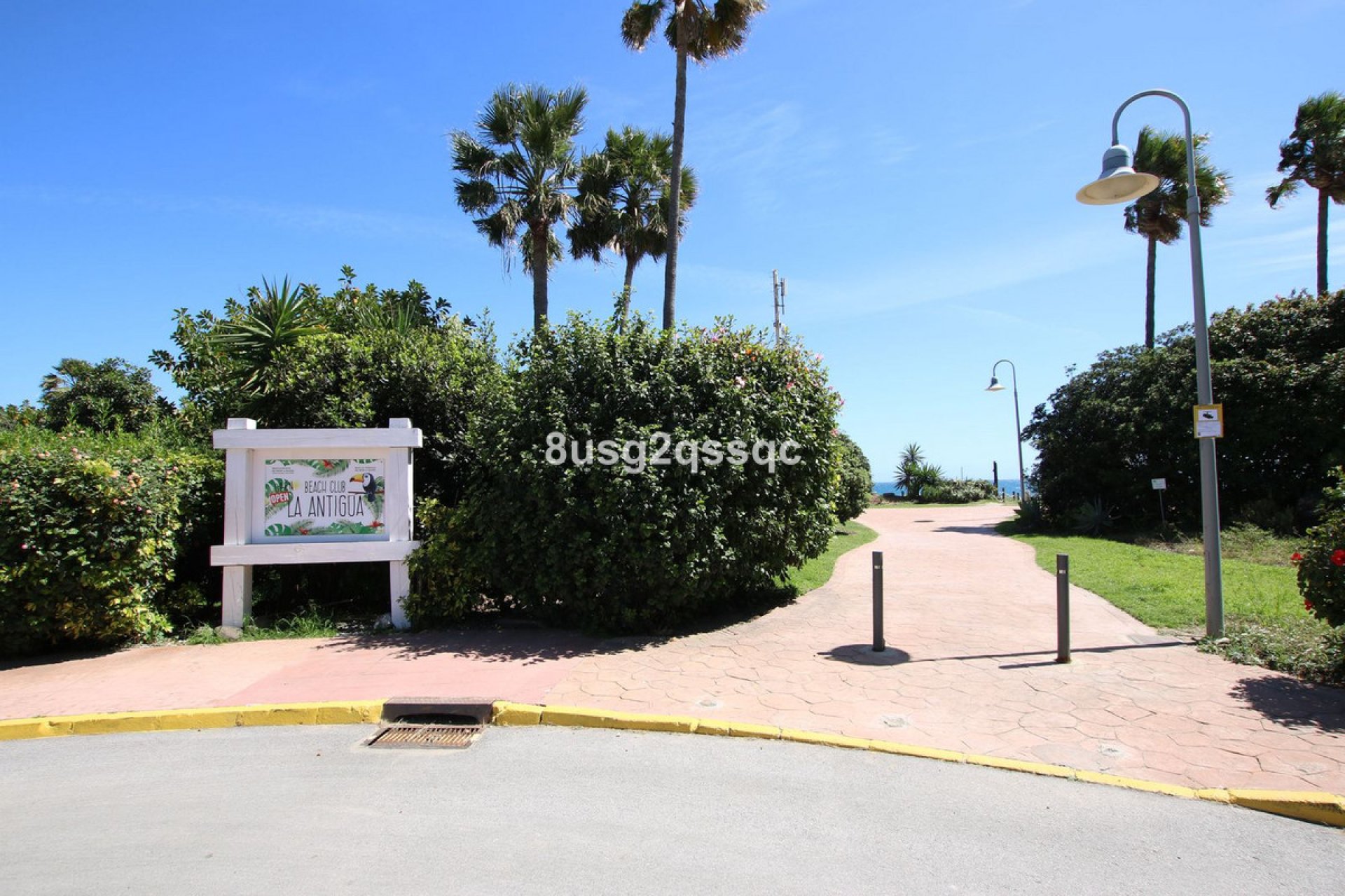 Resale - House - Semi-Detached House - Estepona - Costalita