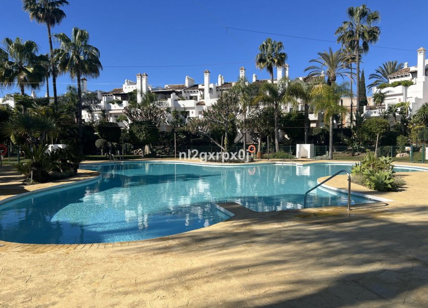 Resale - House - Semi-Detached House - Estepona - Costalita