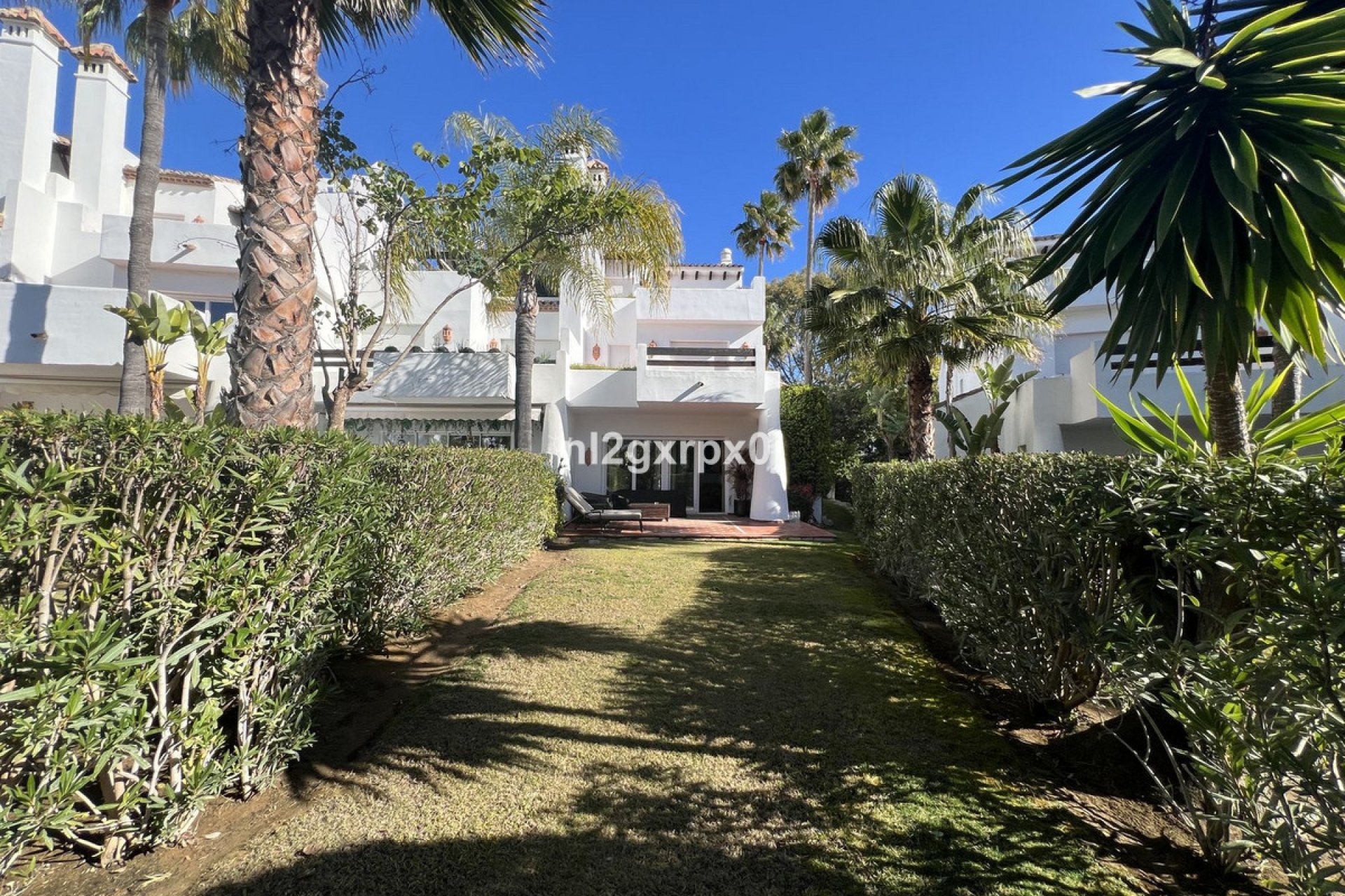 Resale - House - Semi-Detached House - Estepona - Costalita