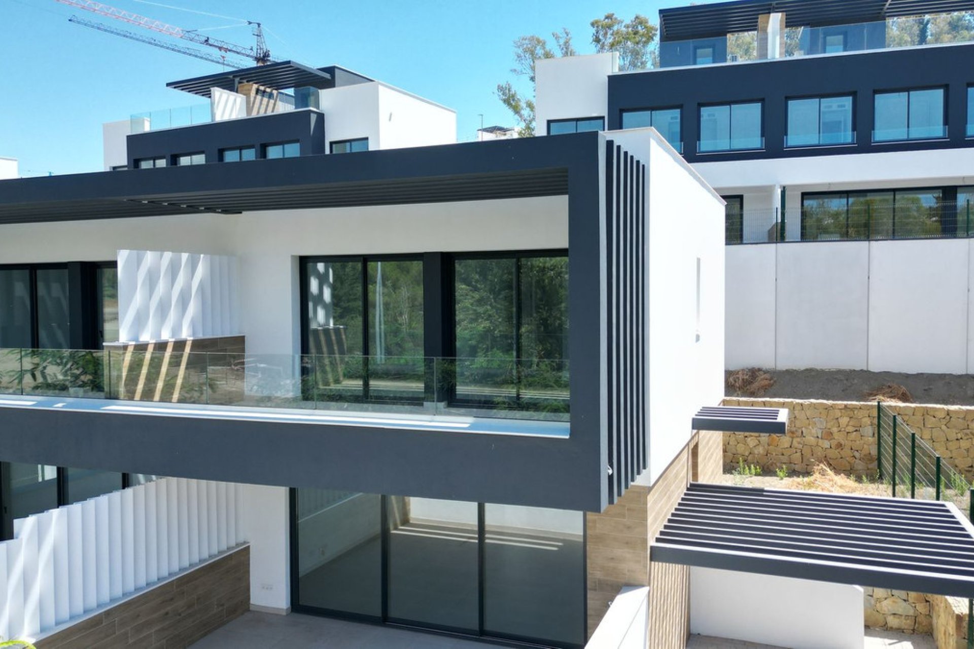 Resale - House - Semi-Detached House - Estepona - Estepona Centro