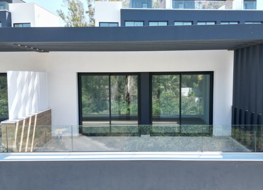 Resale - House - Semi-Detached House - Estepona - Estepona Centro