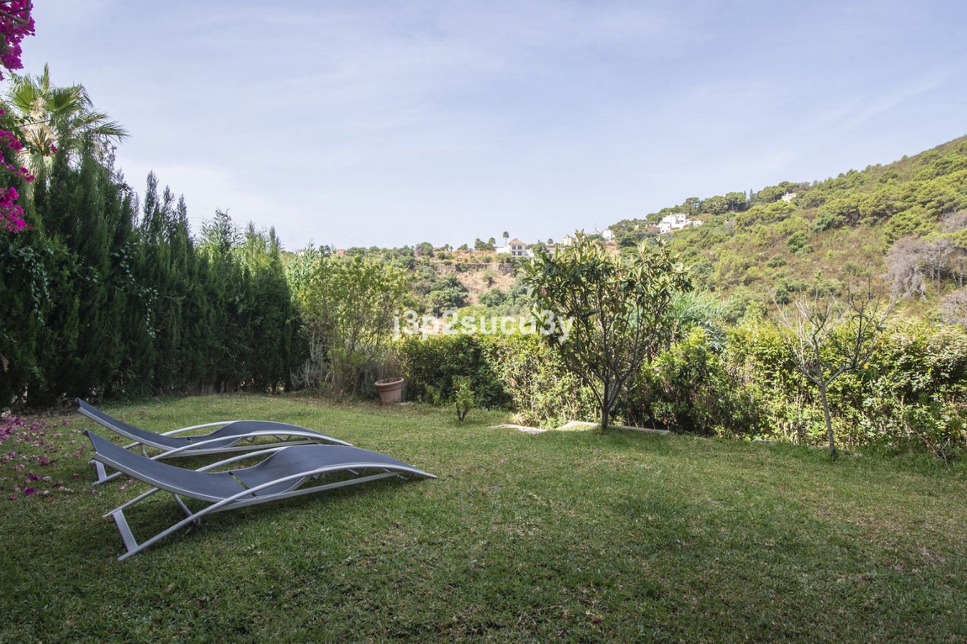 Resale - House - Semi-Detached House - Estepona - Estepona Centro