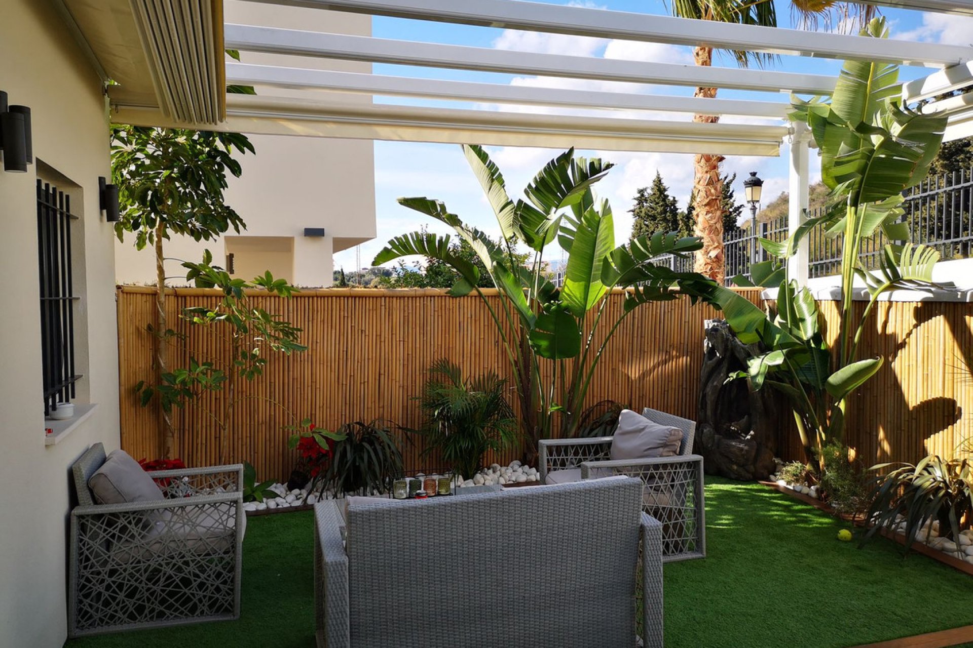 Resale - House - Semi-Detached House - Estepona - Estepona Centro