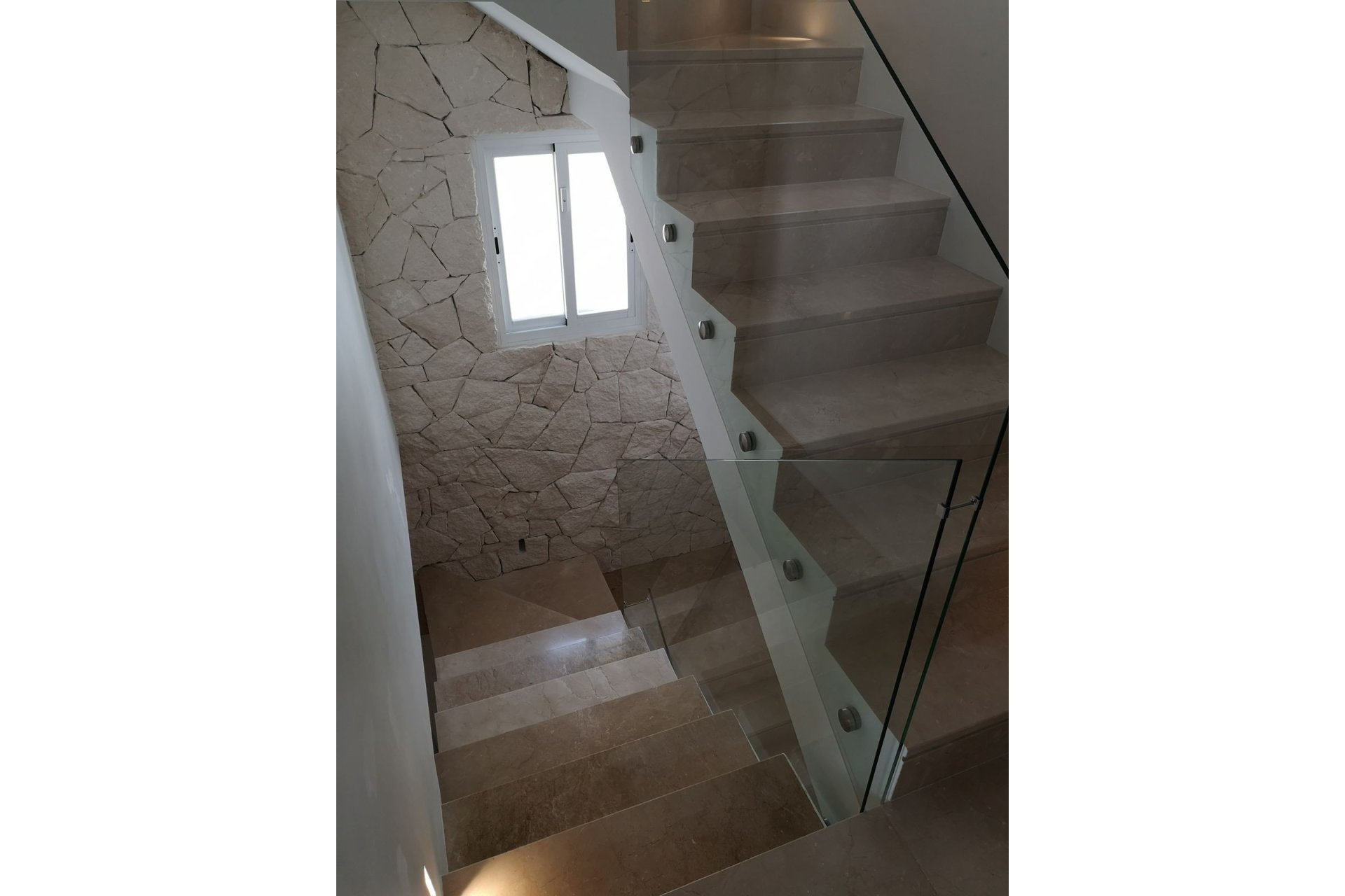 Resale - House - Semi-Detached House - Estepona - Estepona Centro