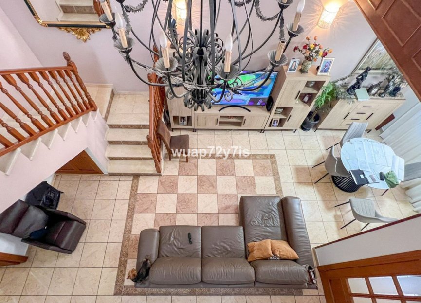 Resale - House - Semi-Detached House - Estepona - Estepona Centro