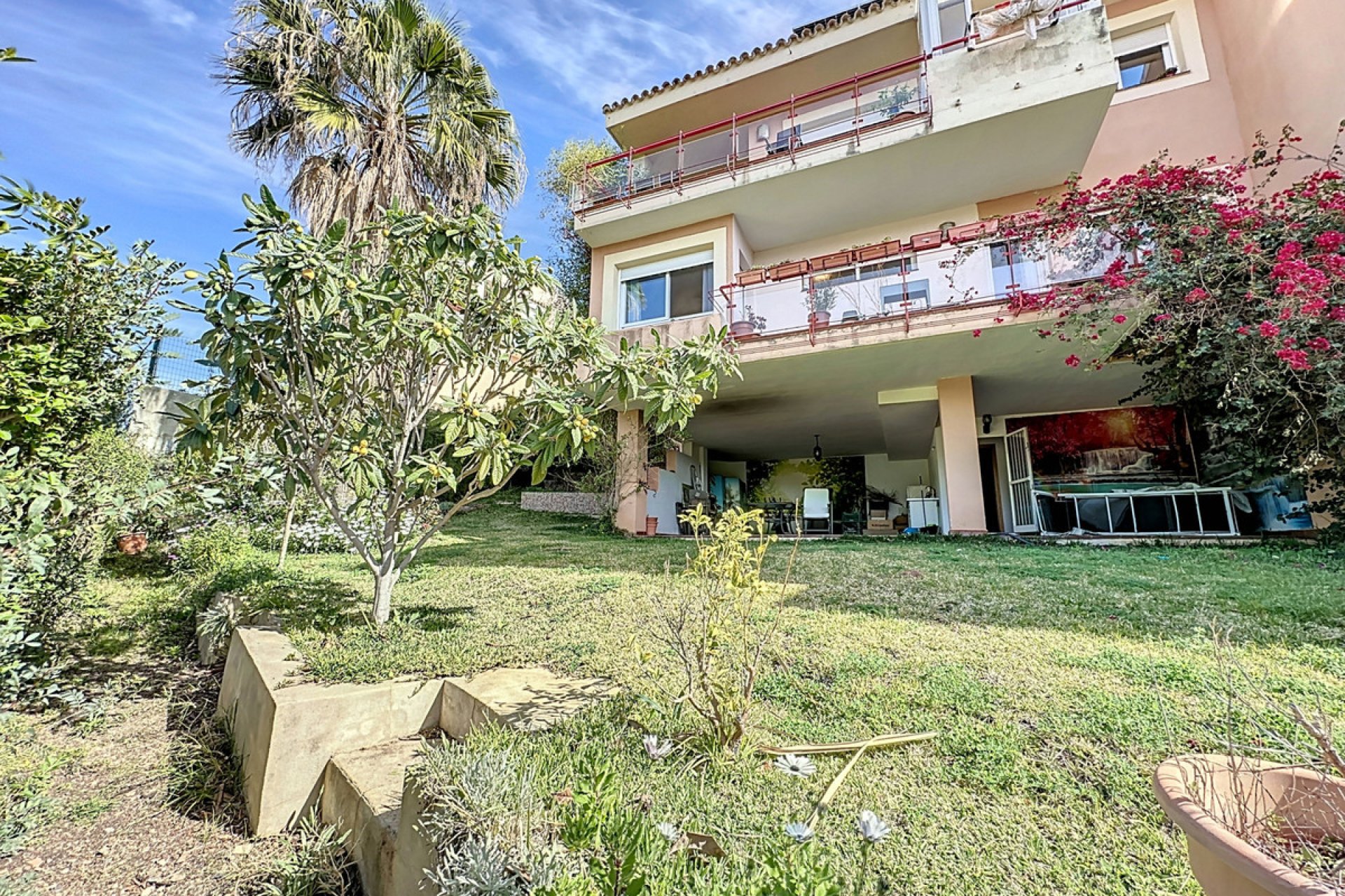 Resale - House - Semi-Detached House - Estepona - Estepona Centro