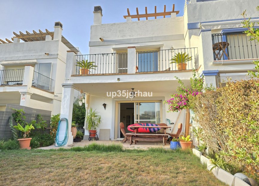 Resale - House - Semi-Detached House - Estepona - Estepona Centro