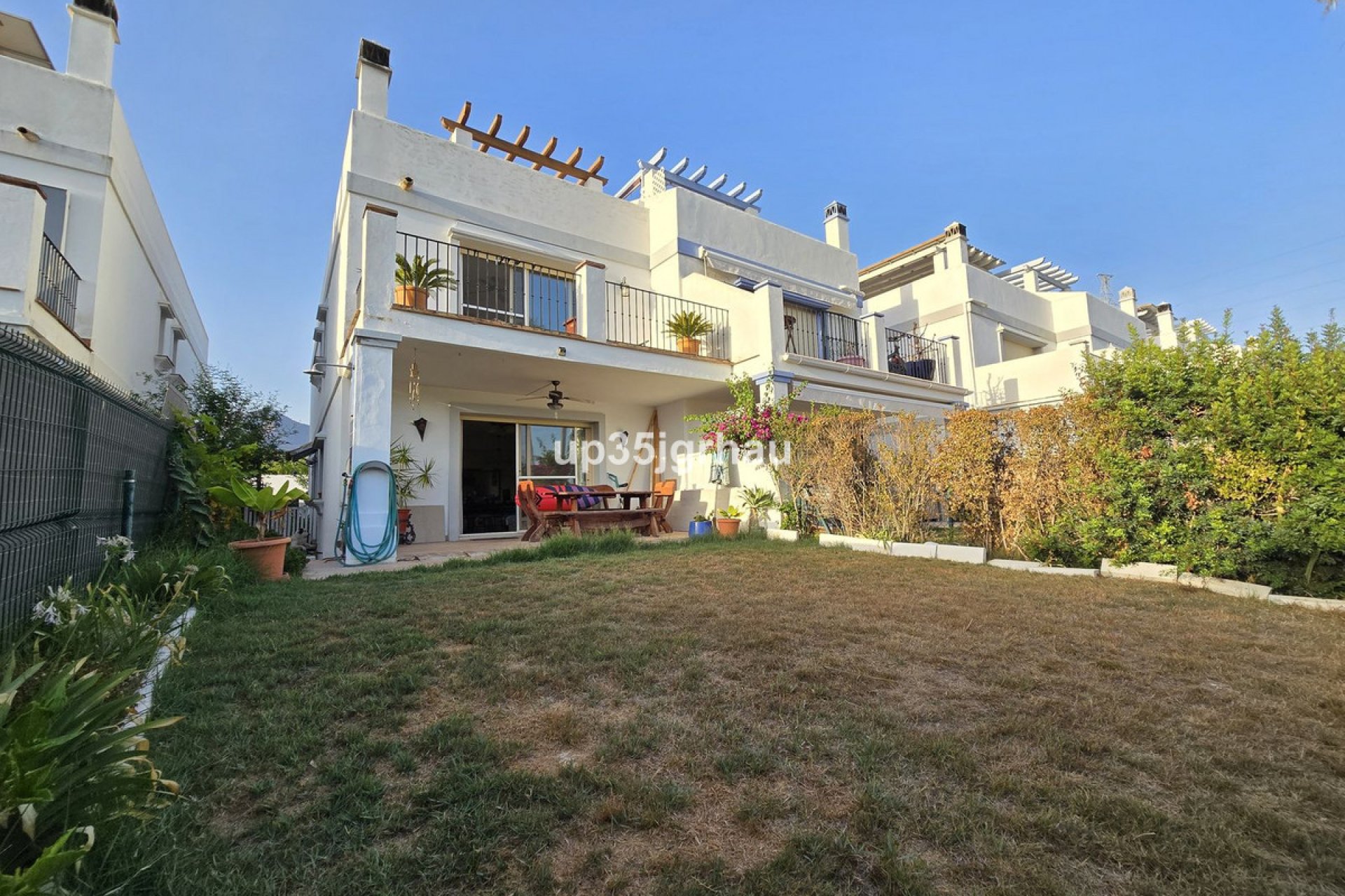 Resale - House - Semi-Detached House - Estepona - Estepona Centro