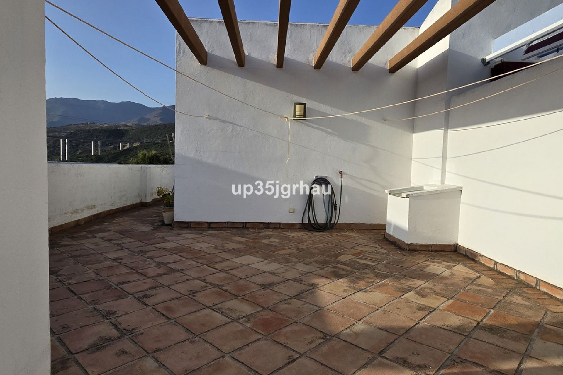 Resale - House - Semi-Detached House - Estepona - Estepona Centro