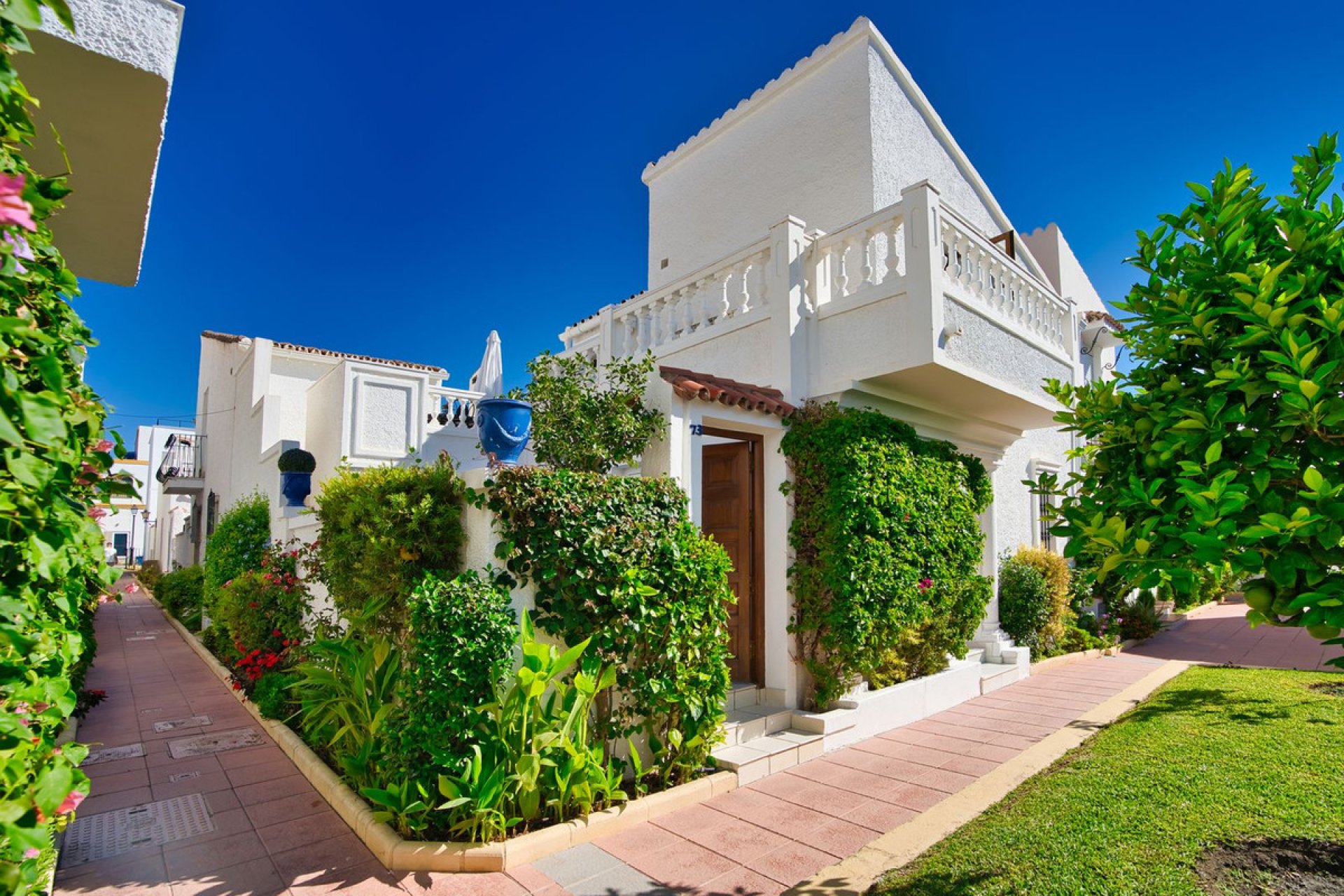 Resale - House - Semi-Detached House - Estepona - Estepona Centro