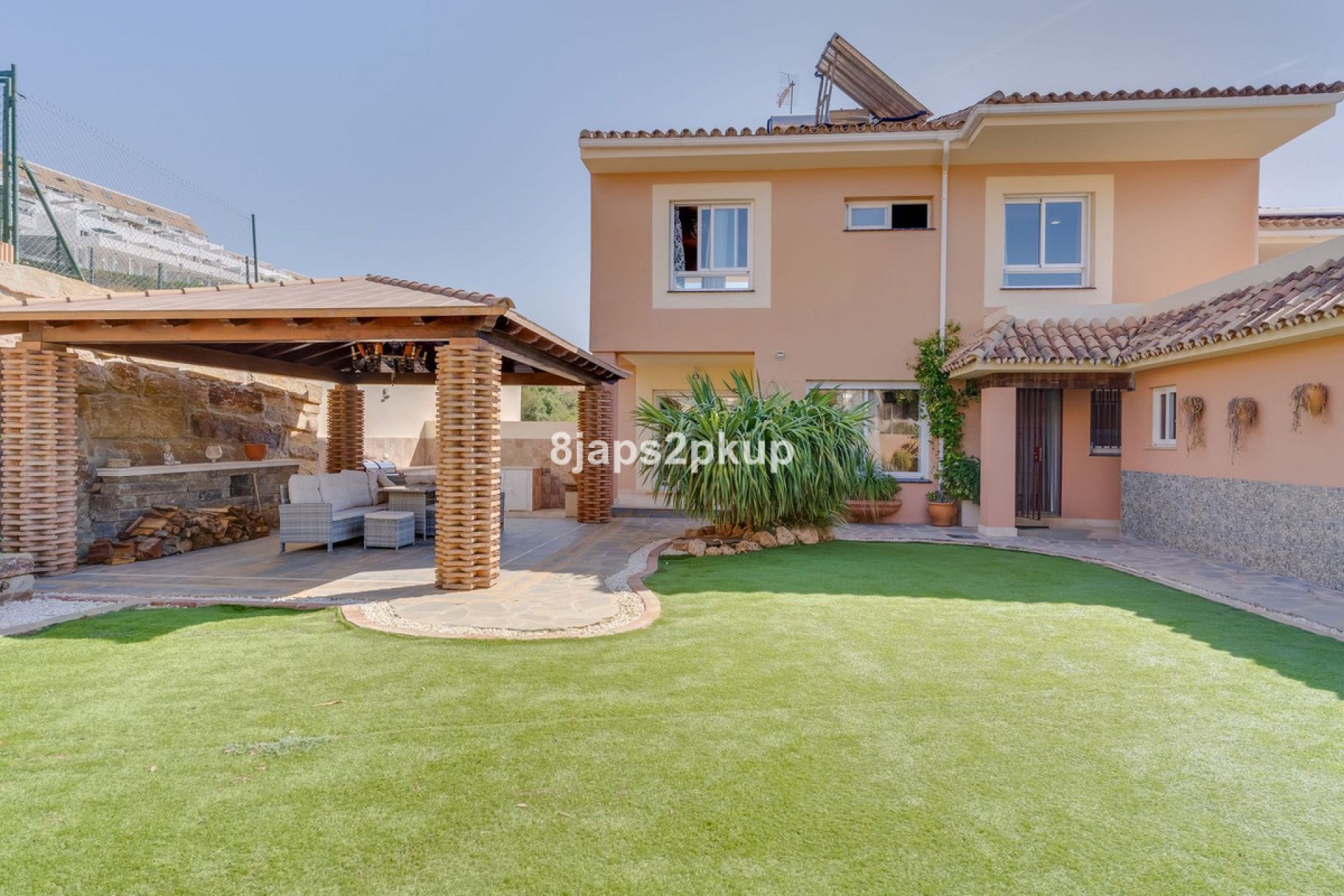 Resale - House - Semi-Detached House - Estepona - Estepona Centro