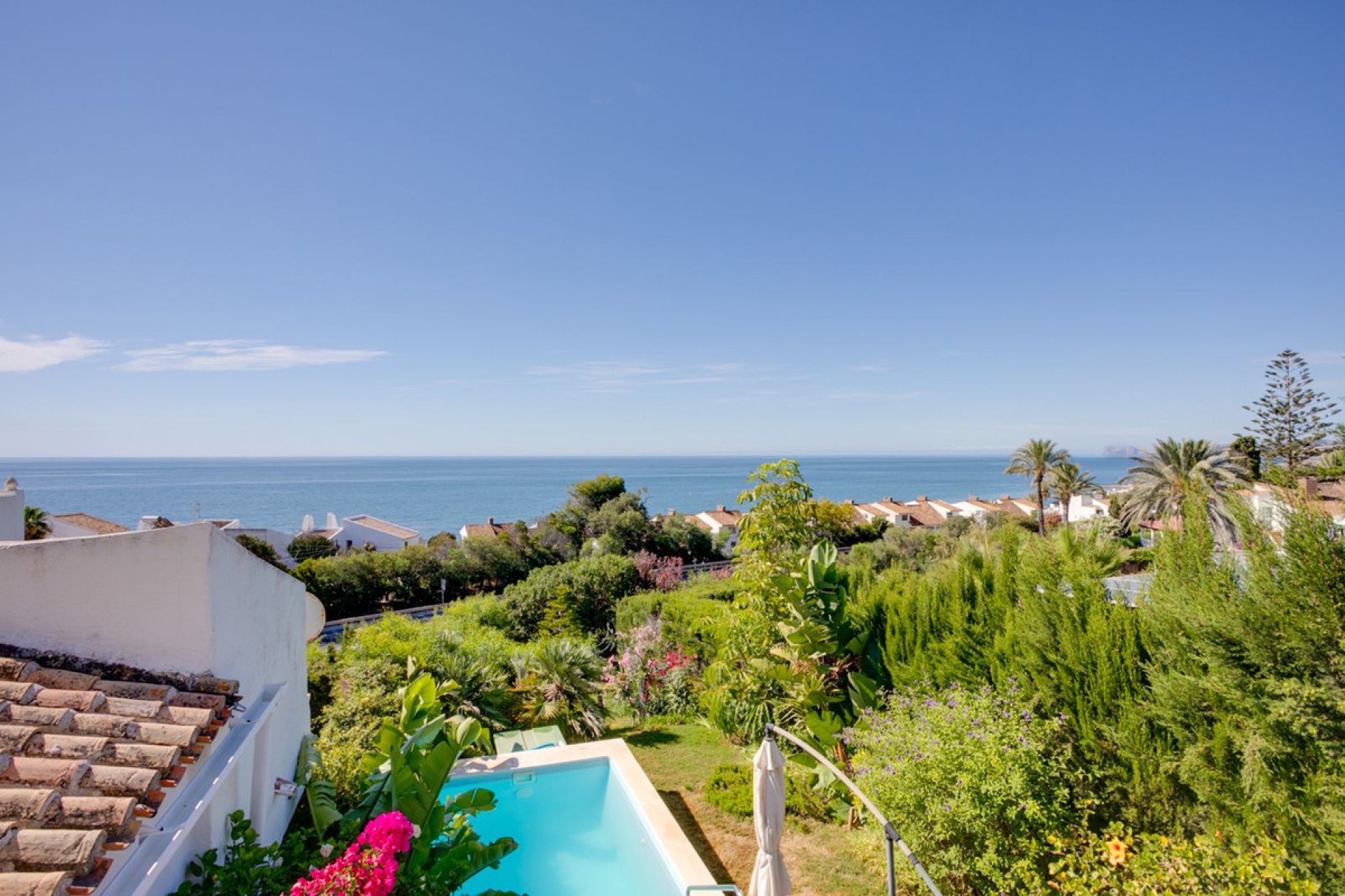 Resale - House - Semi-Detached House - Estepona - Estepona Centro