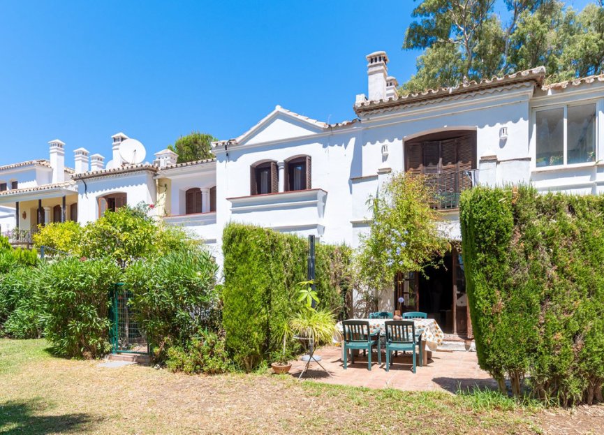 Resale - House - Semi-Detached House - Estepona - Estepona Centro