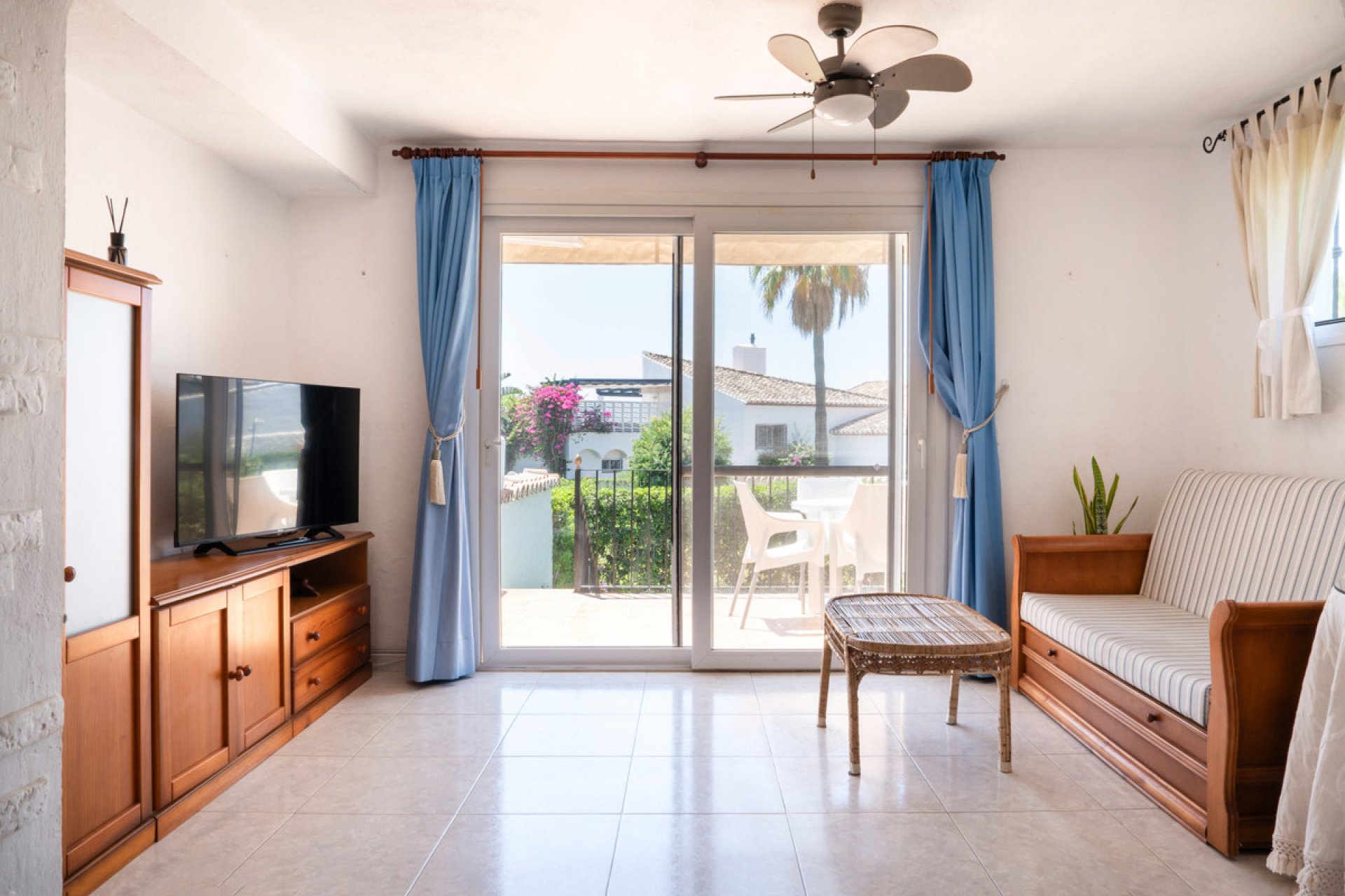 Resale - House - Semi-Detached House - Estepona - Estepona Centro