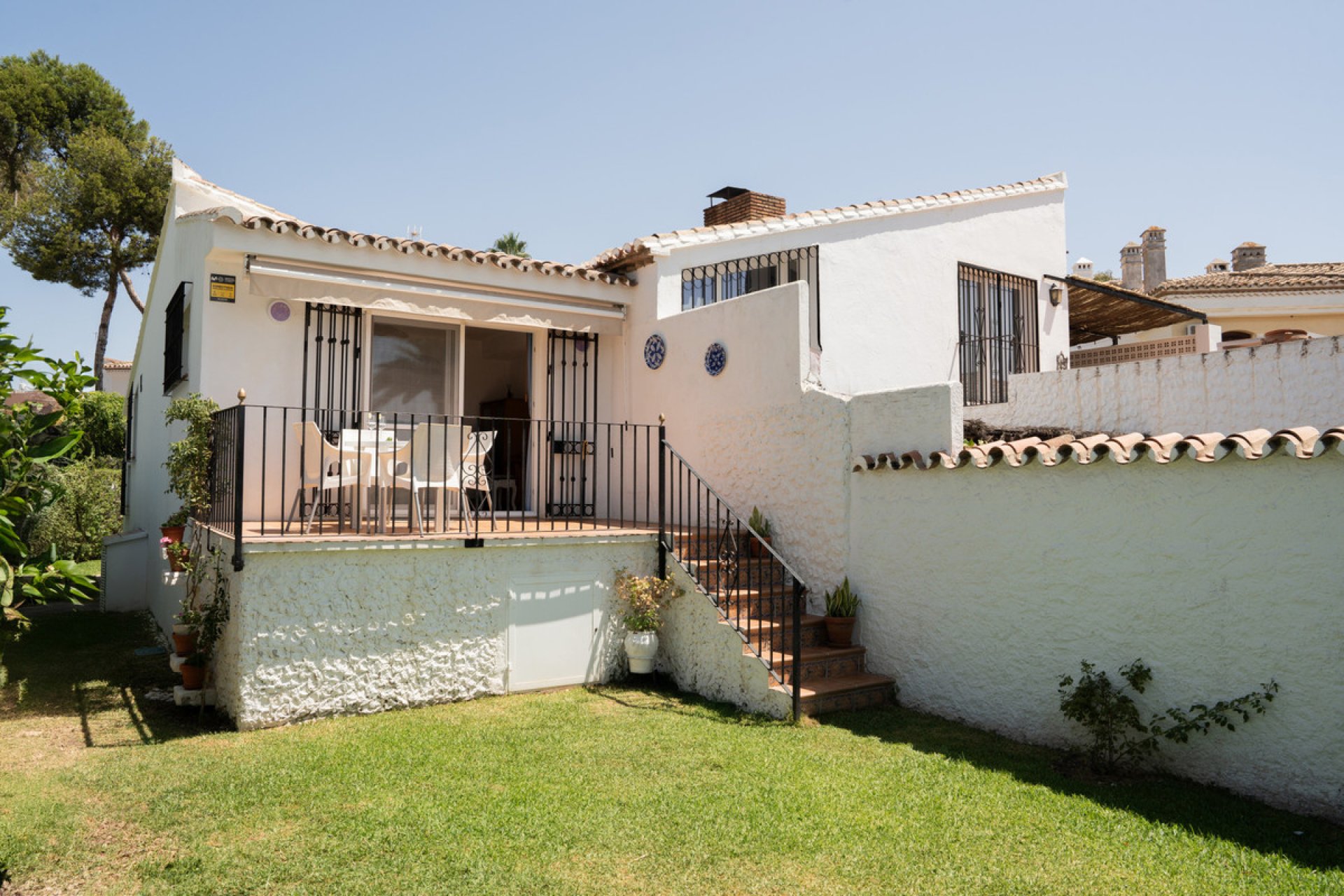 Resale - House - Semi-Detached House - Estepona - Estepona Centro