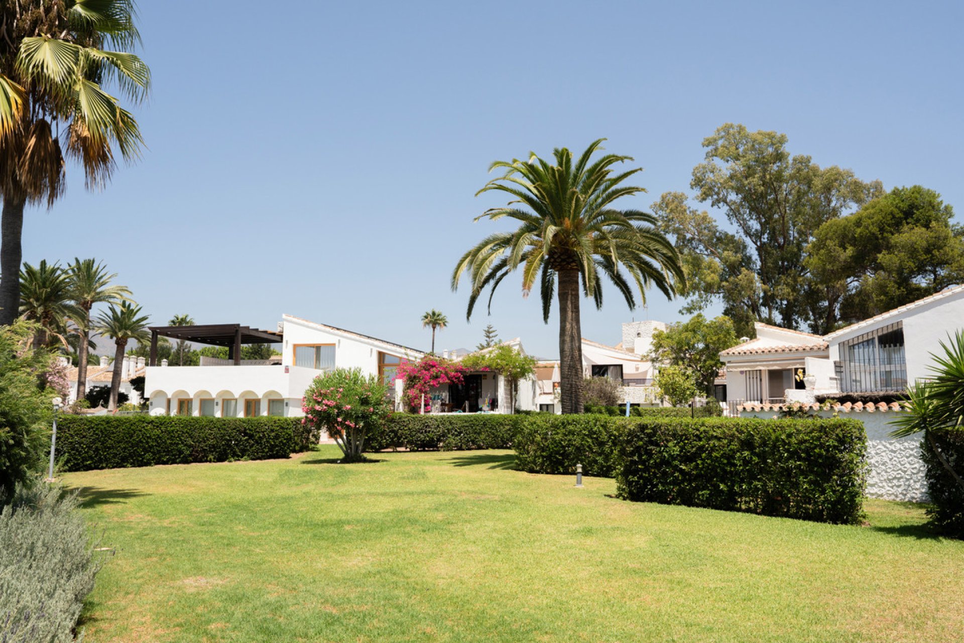 Resale - House - Semi-Detached House - Estepona - Estepona Centro