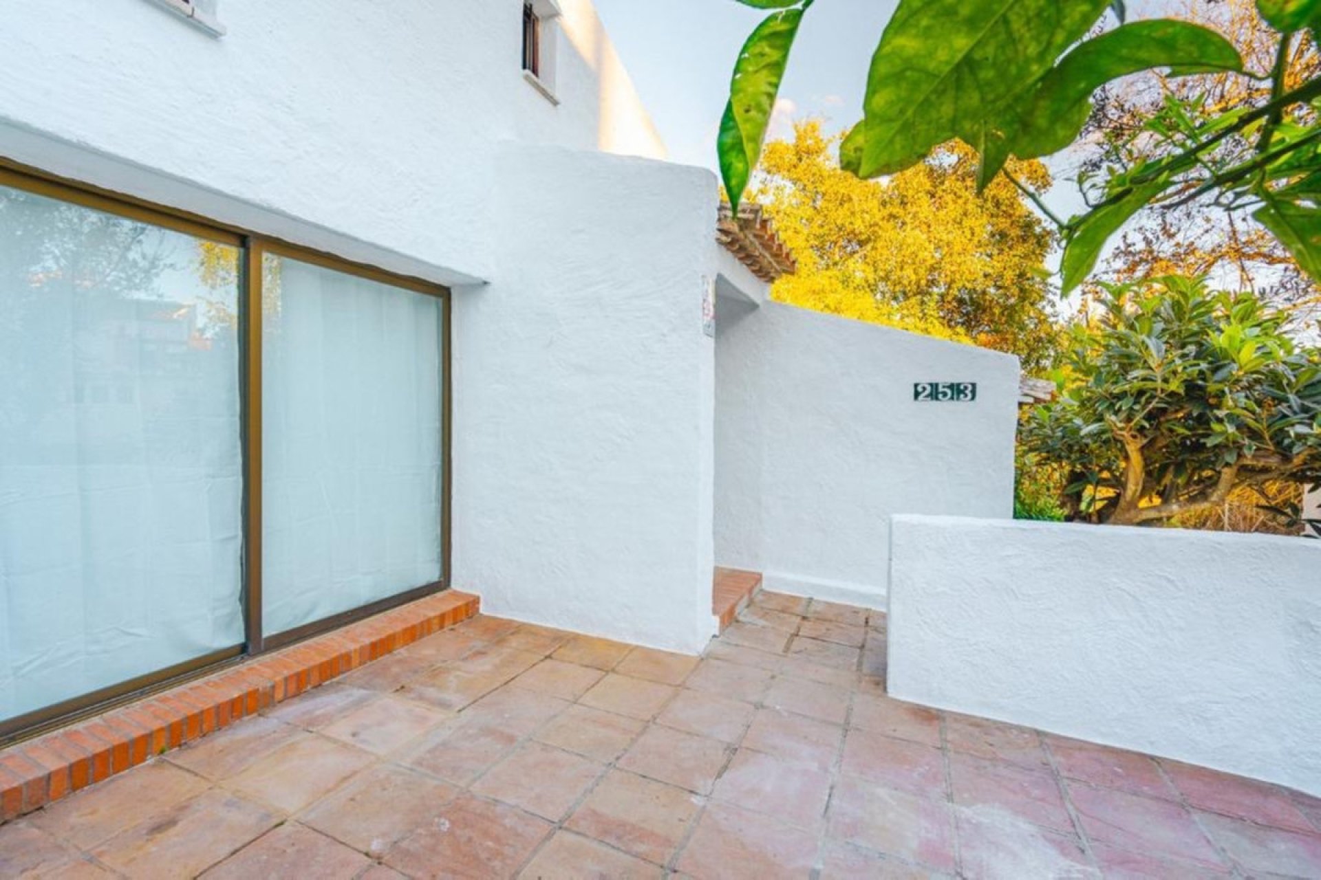 Resale - House - Semi-Detached House - Estepona - Estepona Centro