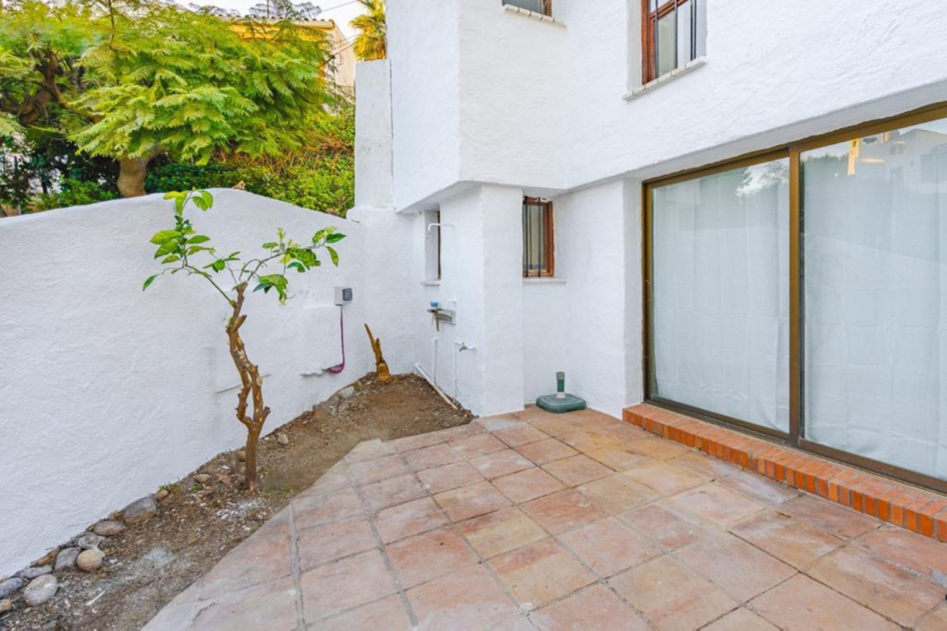 Resale - House - Semi-Detached House - Estepona - Estepona Centro