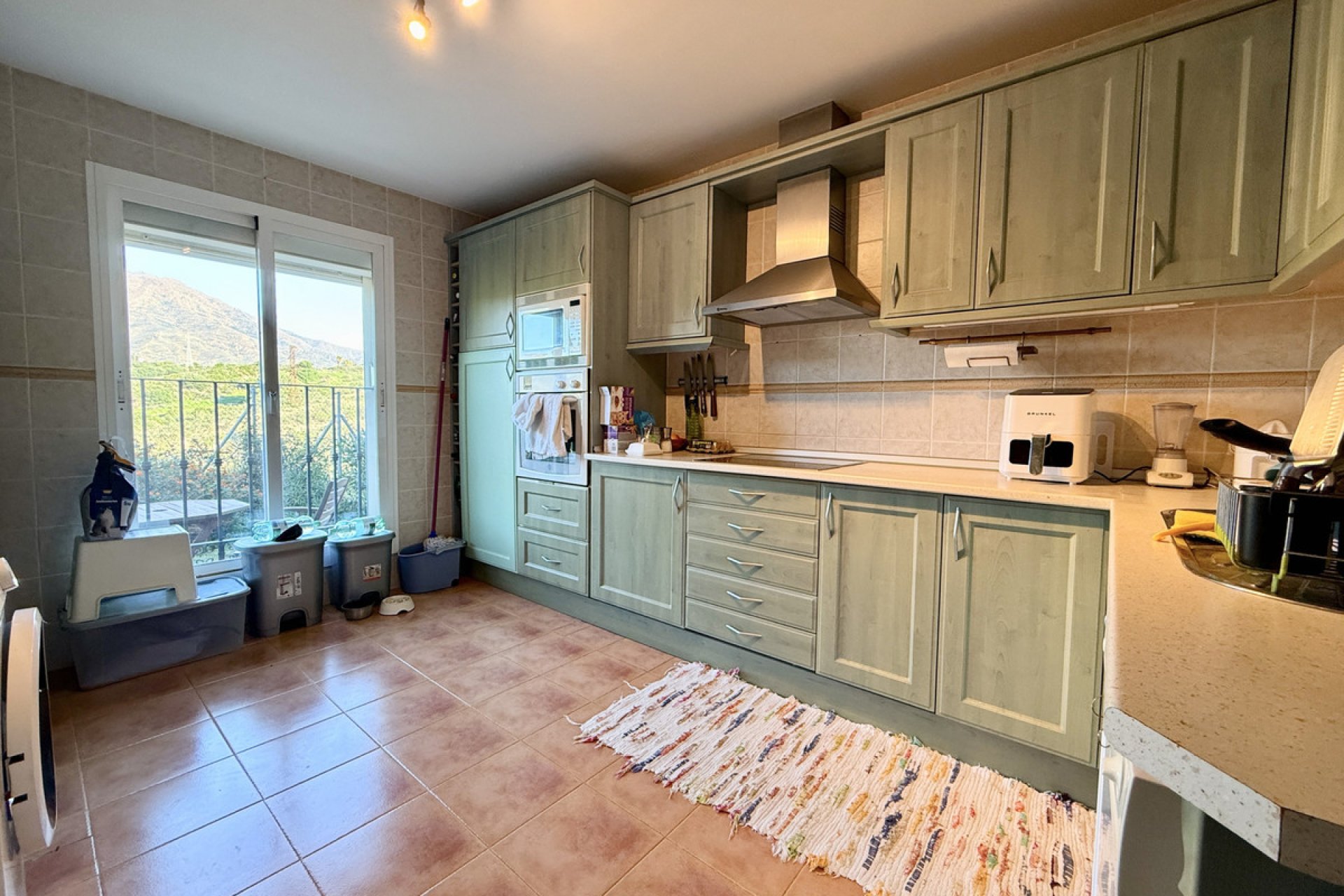 Resale - House - Semi-Detached House - Estepona - Estepona Centro