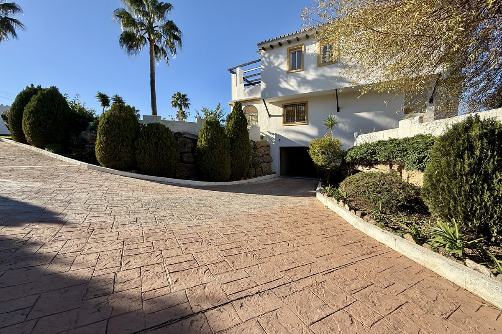 Resale - House - Semi-Detached House - Estepona - Estepona Centro