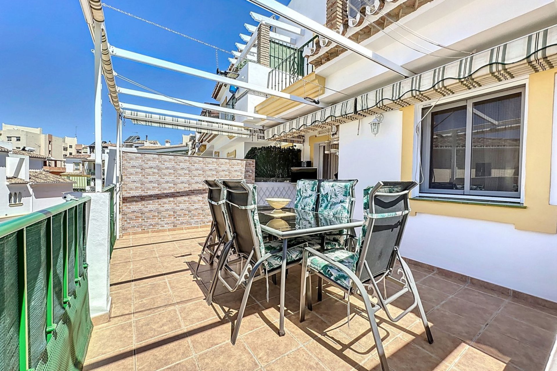 Resale - House - Semi-Detached House - Estepona - Estepona Centro