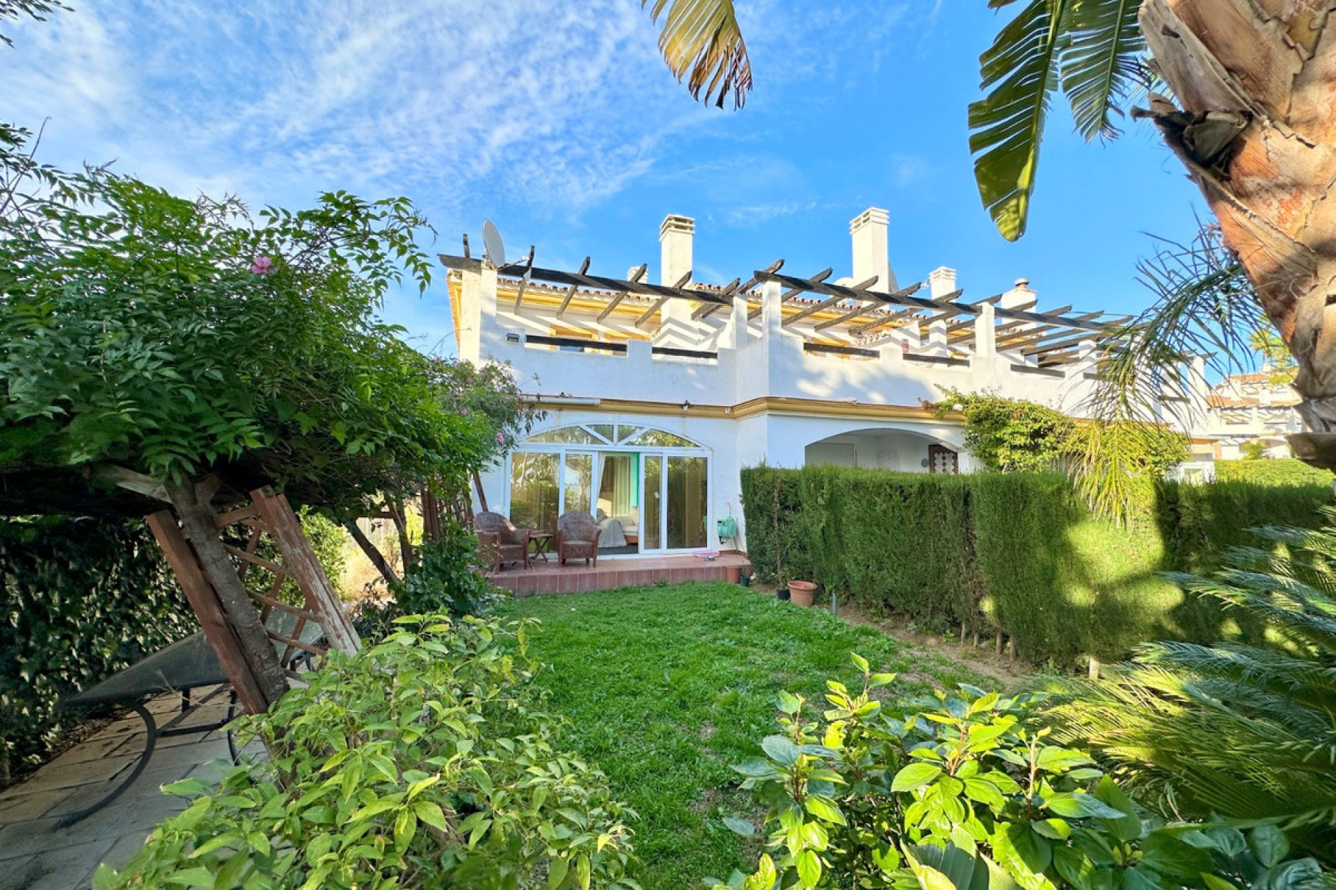 Resale - House - Semi-Detached House - Estepona - Estepona Centro