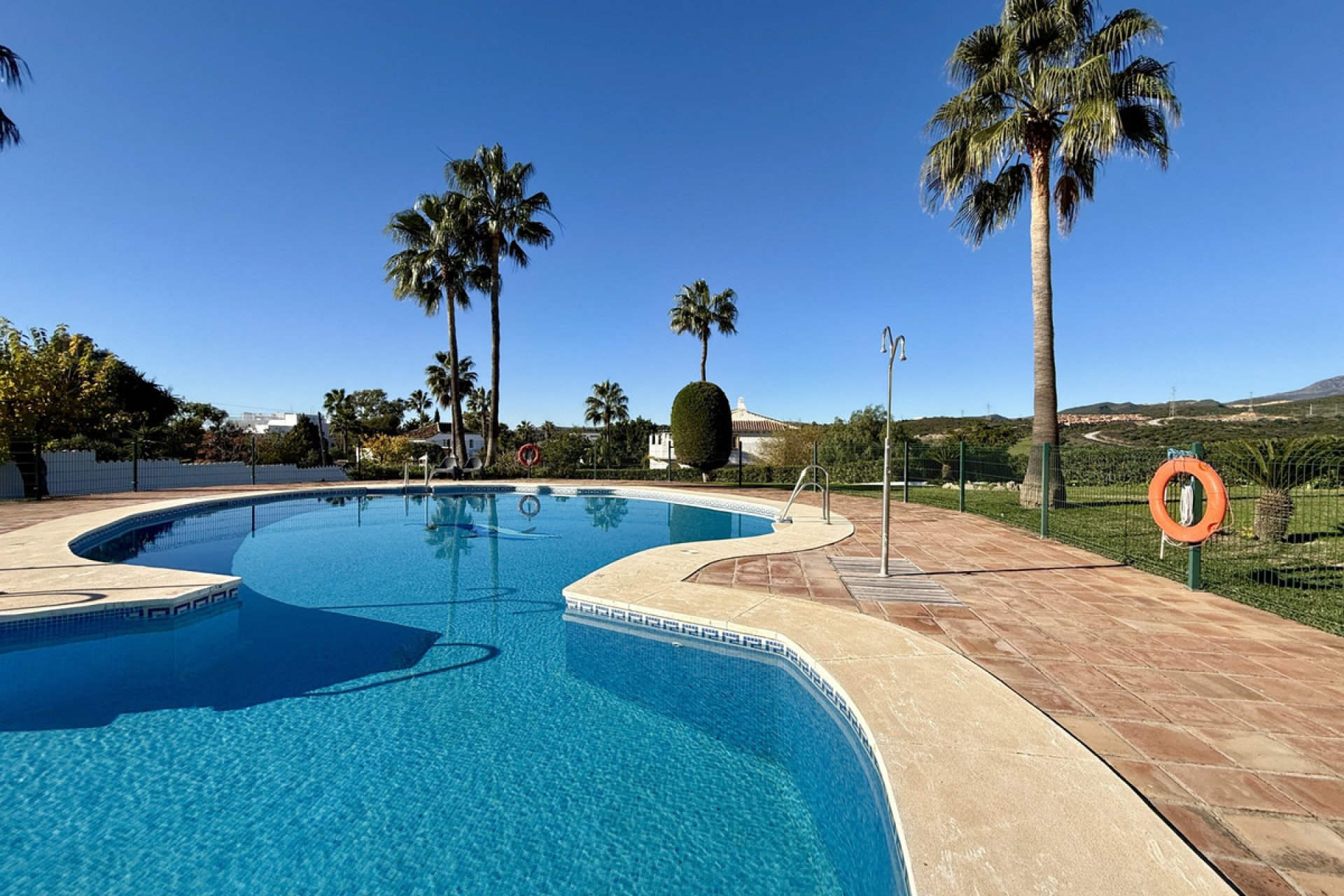 Resale - House - Semi-Detached House - Estepona - Estepona Centro