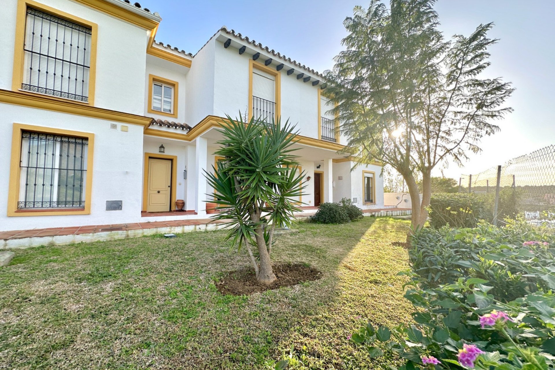 Resale - House - Semi-Detached House - Estepona - Estepona Centro