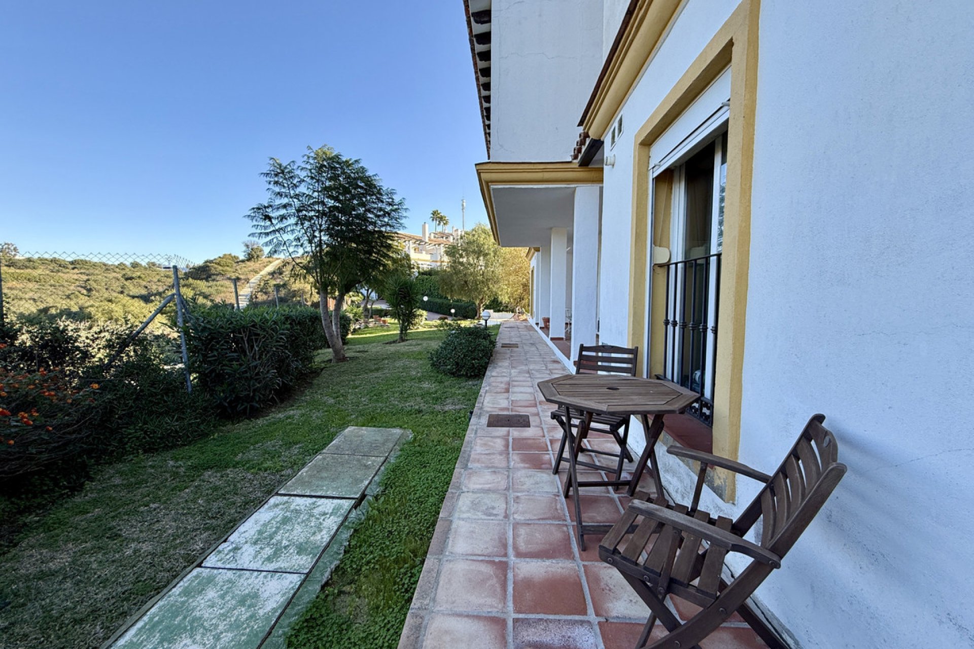 Resale - House - Semi-Detached House - Estepona - Estepona Centro