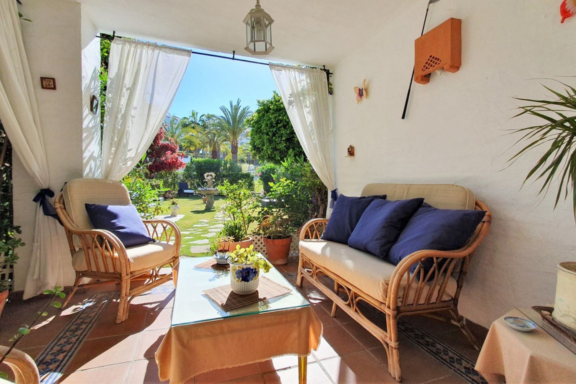 Resale - House - Semi-Detached House - Estepona - Selwo