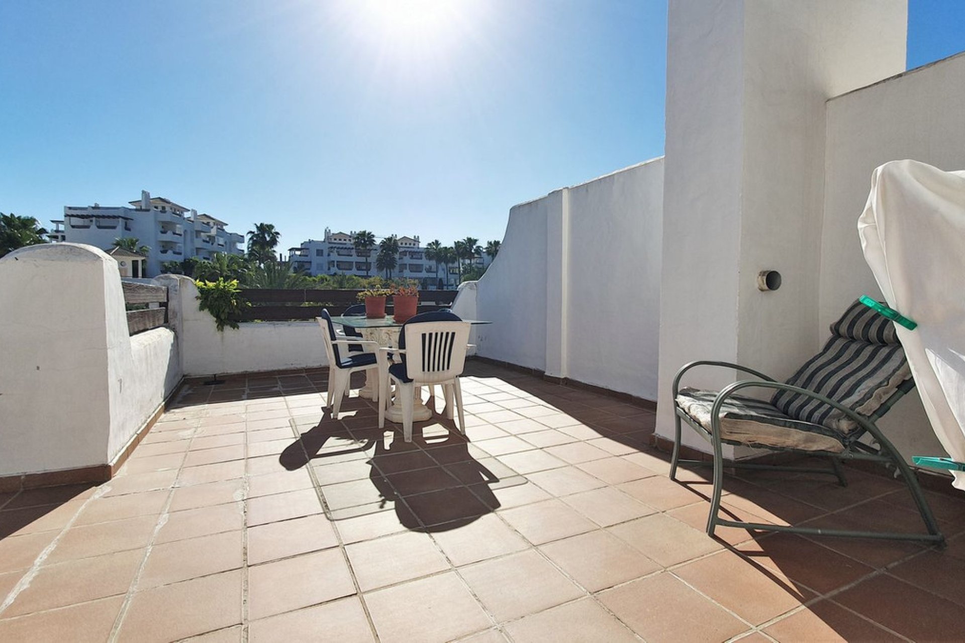 Resale - House - Semi-Detached House - Estepona - Selwo