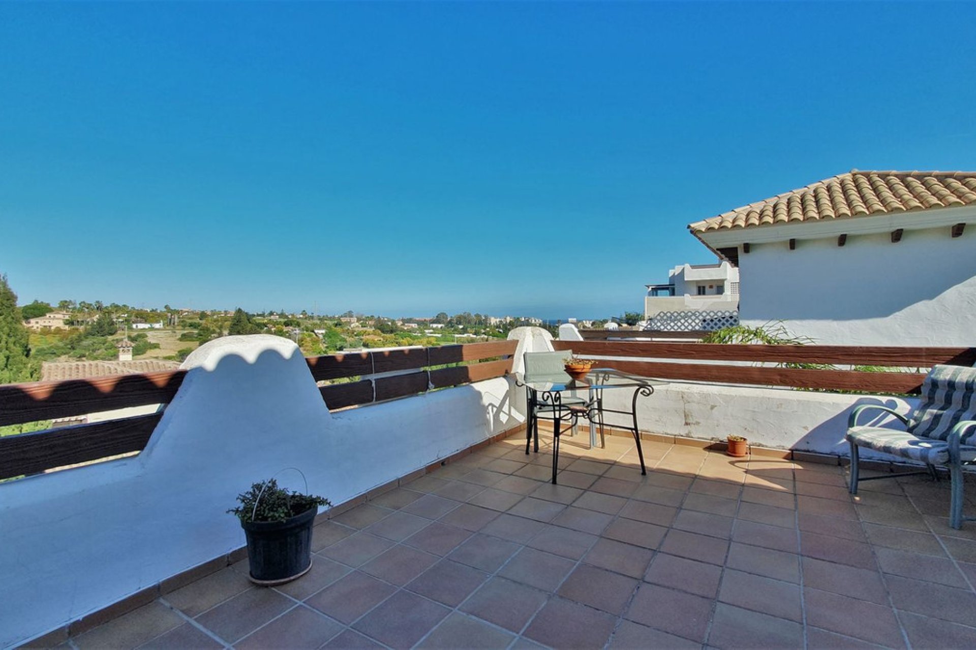 Resale - House - Semi-Detached House - Estepona - Selwo