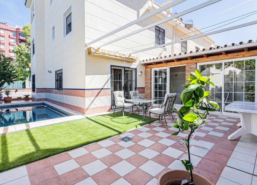 Resale - House - Semi-Detached House - Fuengirola - Fuengirola Centro