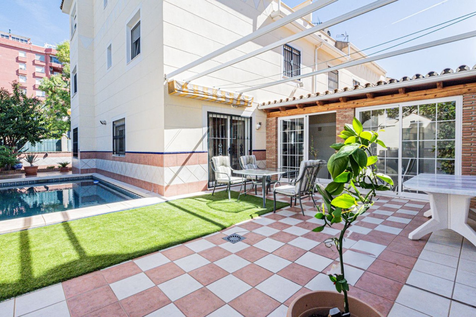 Resale - House - Semi-Detached House - Fuengirola - Fuengirola Centro