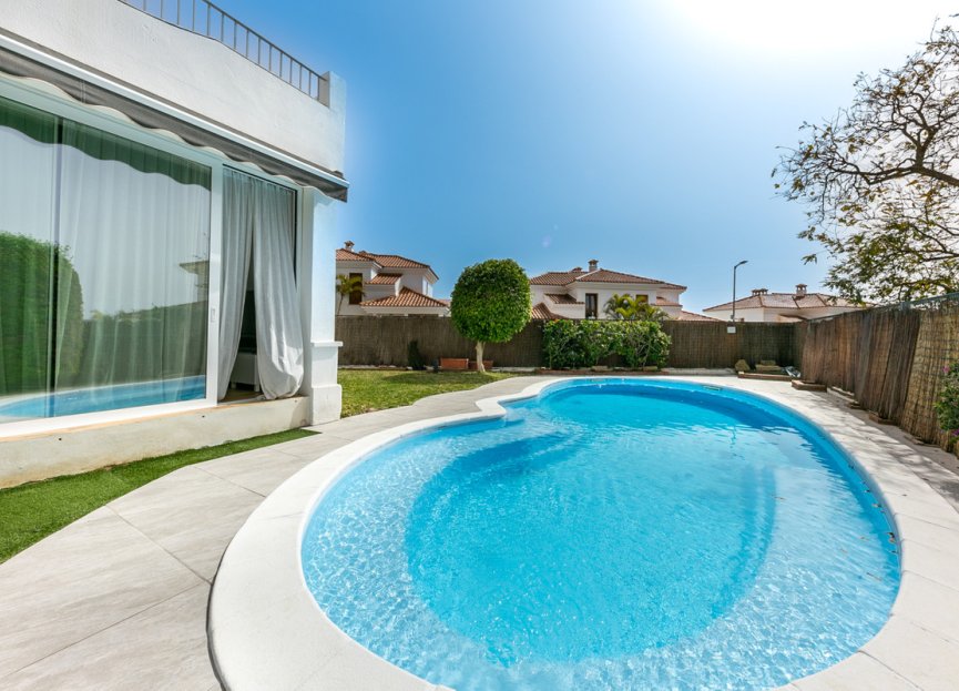 Resale - House - Semi-Detached House - Fuengirola - Fuengirola Centro