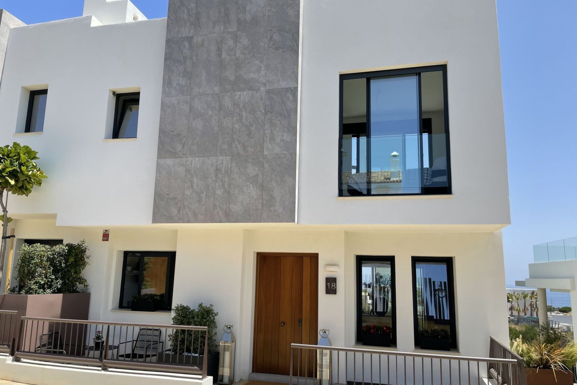 Resale - House - Semi-Detached House - Marbella - Cabopino